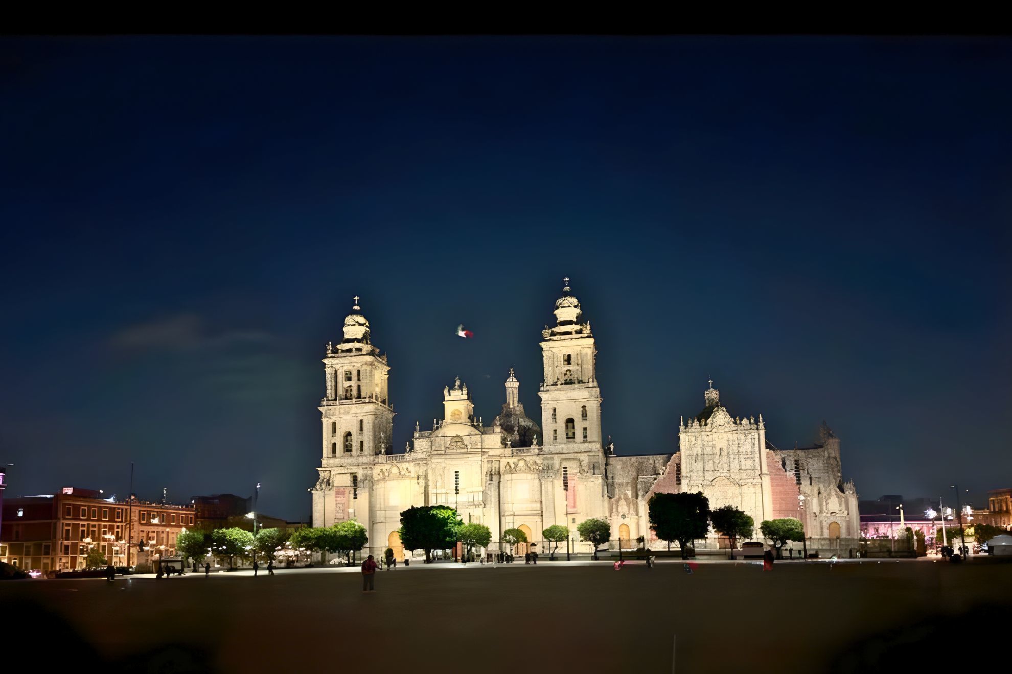 Catedral, Z�calo, Centro Hist�rico CDMX a media noche