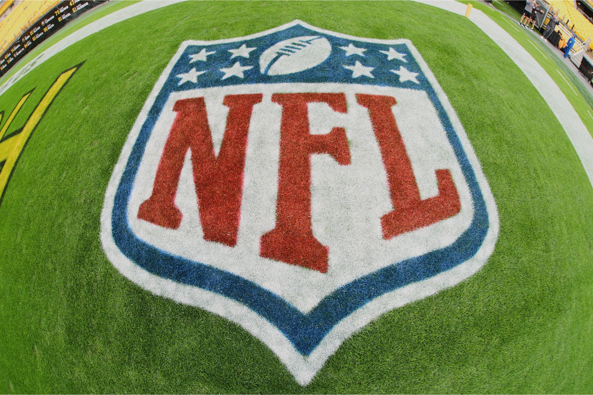 Semana 17 NFL 2025: qui�n juega, horarios de cada partido, Christmas Games y d�nde ver en vivo en M�xico