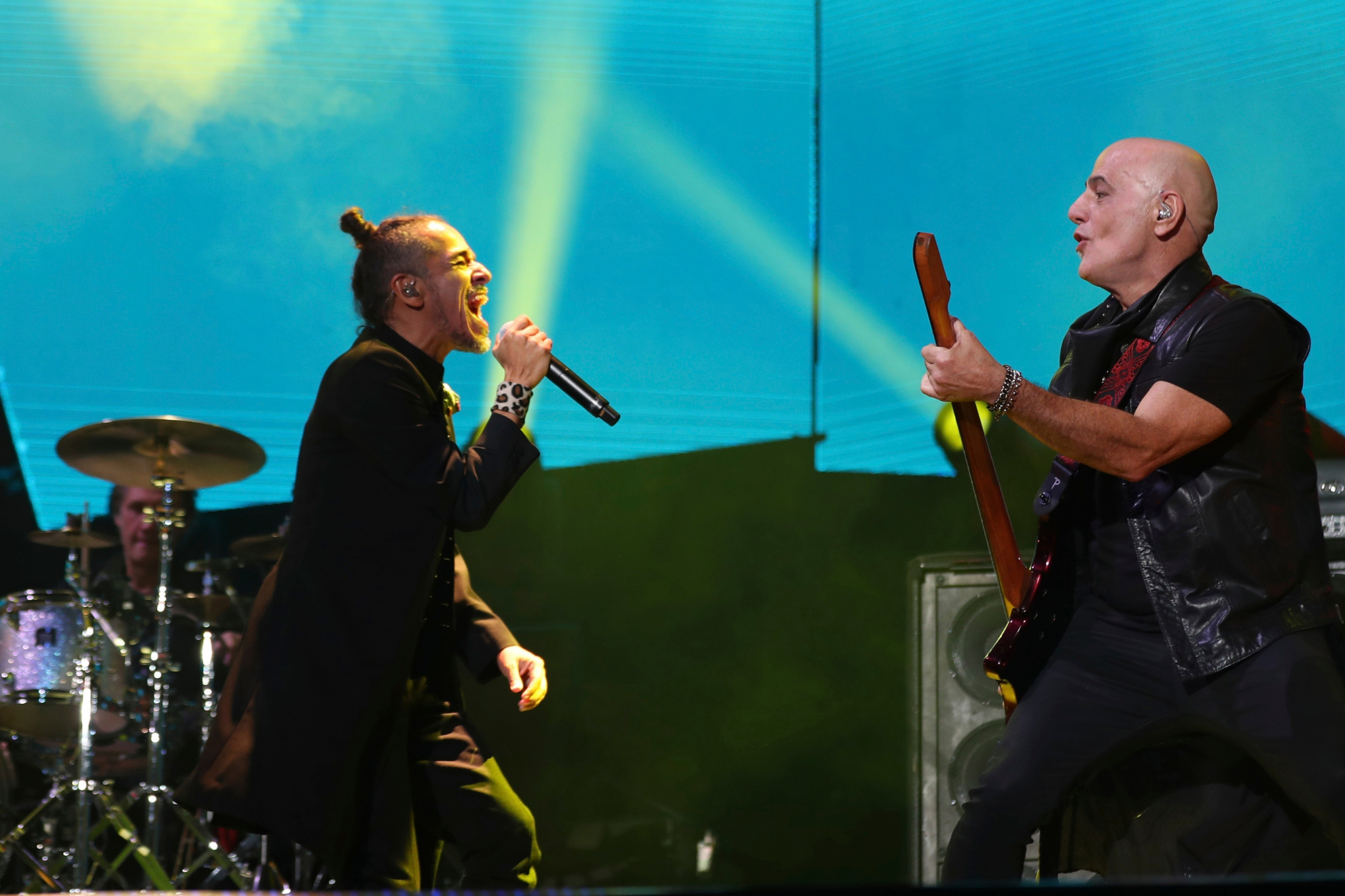 No vamos a financiar guerras: Caf� Tacuba retira su m�sica de Spotify