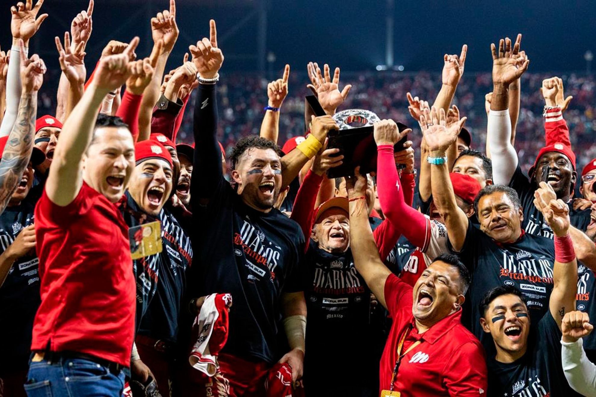 Los Diablos Rojos del M�xico tambi�n quieren el tricampeonato en la LMB y tienen nuevo jonronero