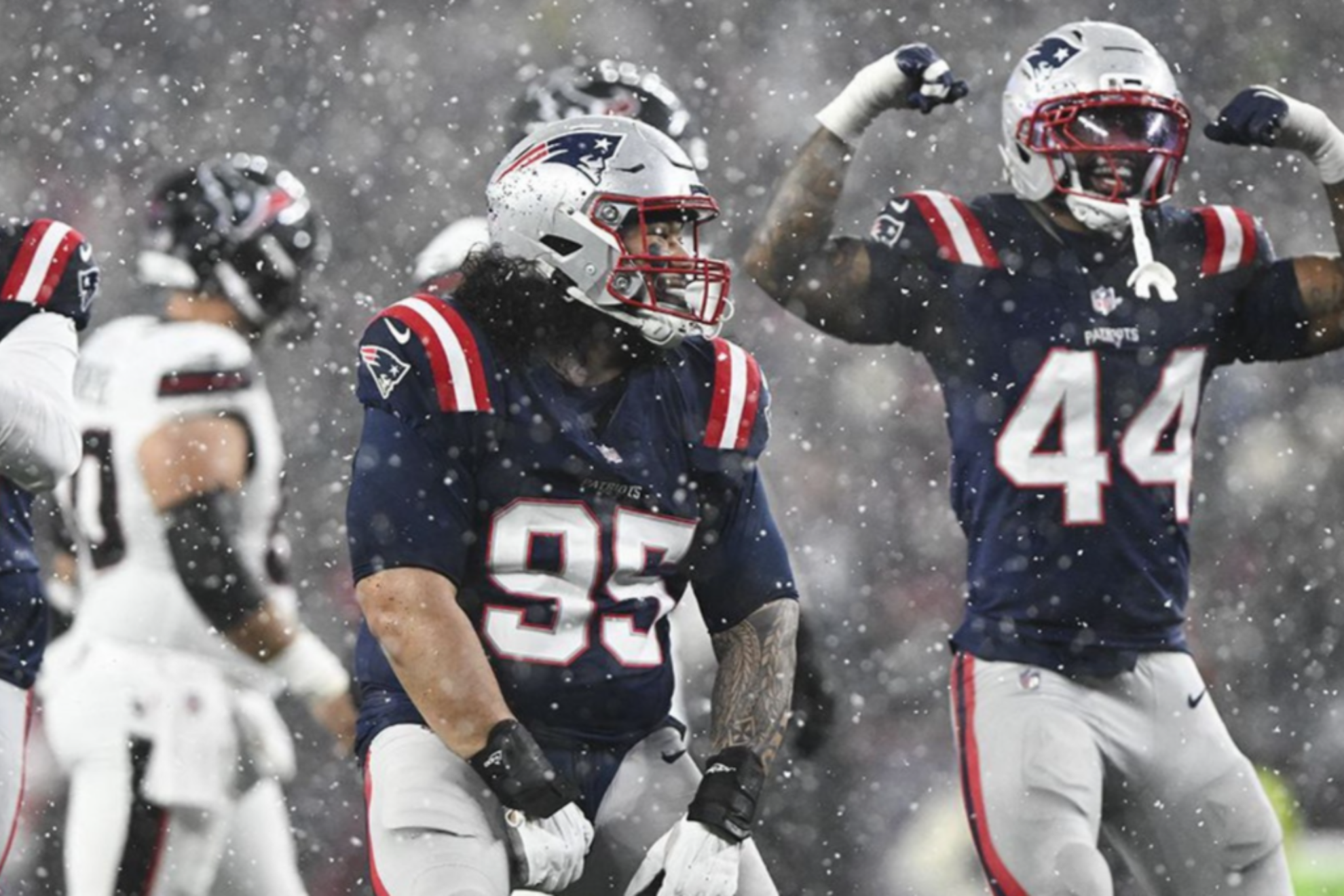 Patriotas vence a Texans y va por su lugar en el Super Bowl 2026