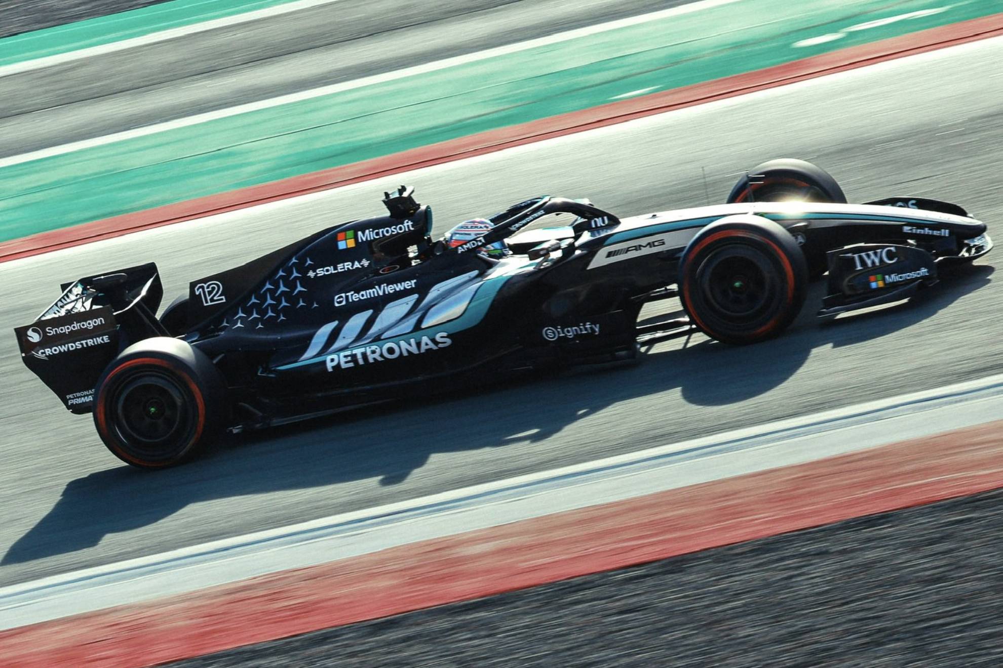 Andrea Kimi Antonelli despedaz� el tiempo de su coequipero