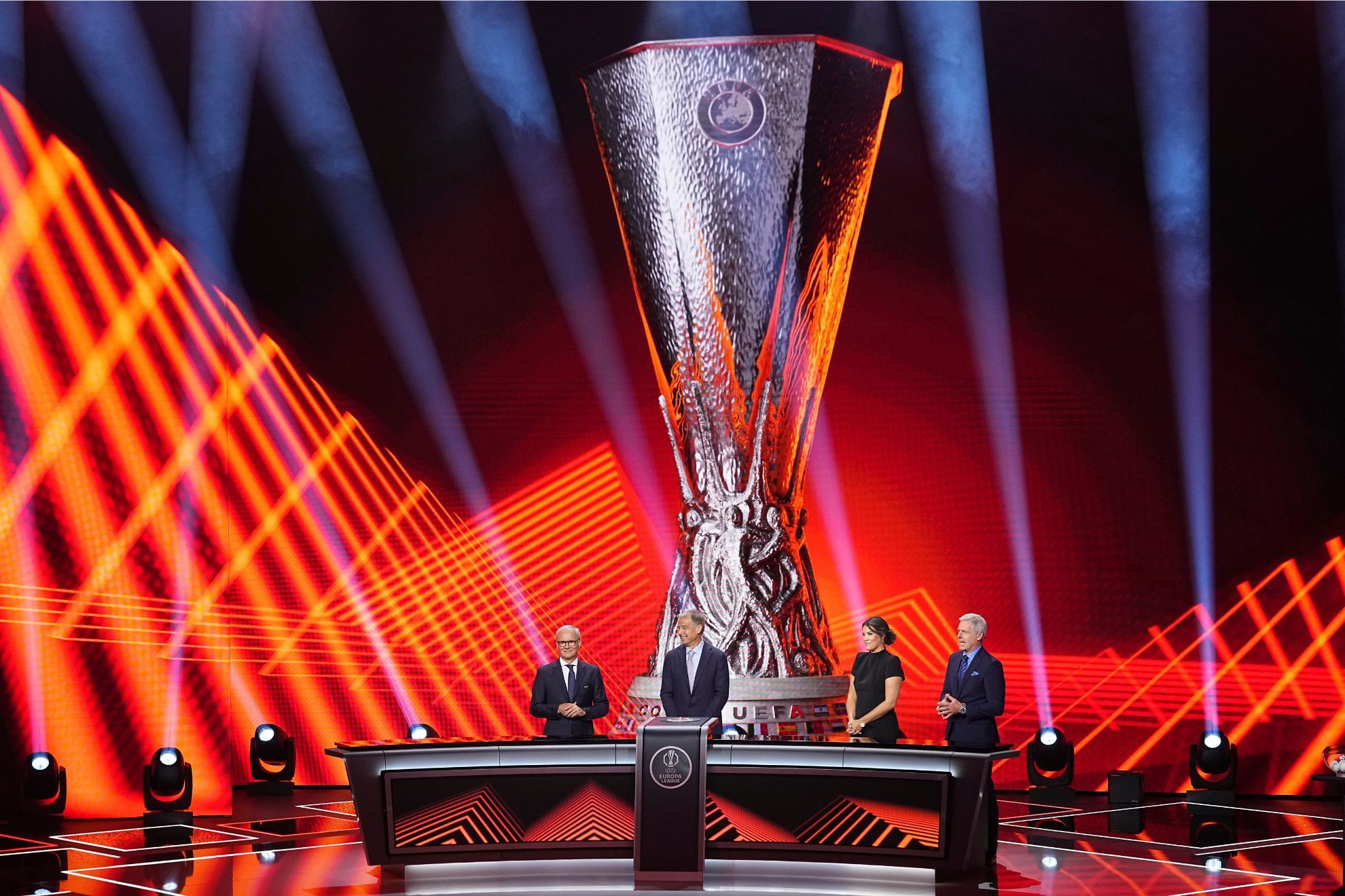 �Cu�ndo y d�nde es el sorteo del play-off de Europa League? Estos clubes participan