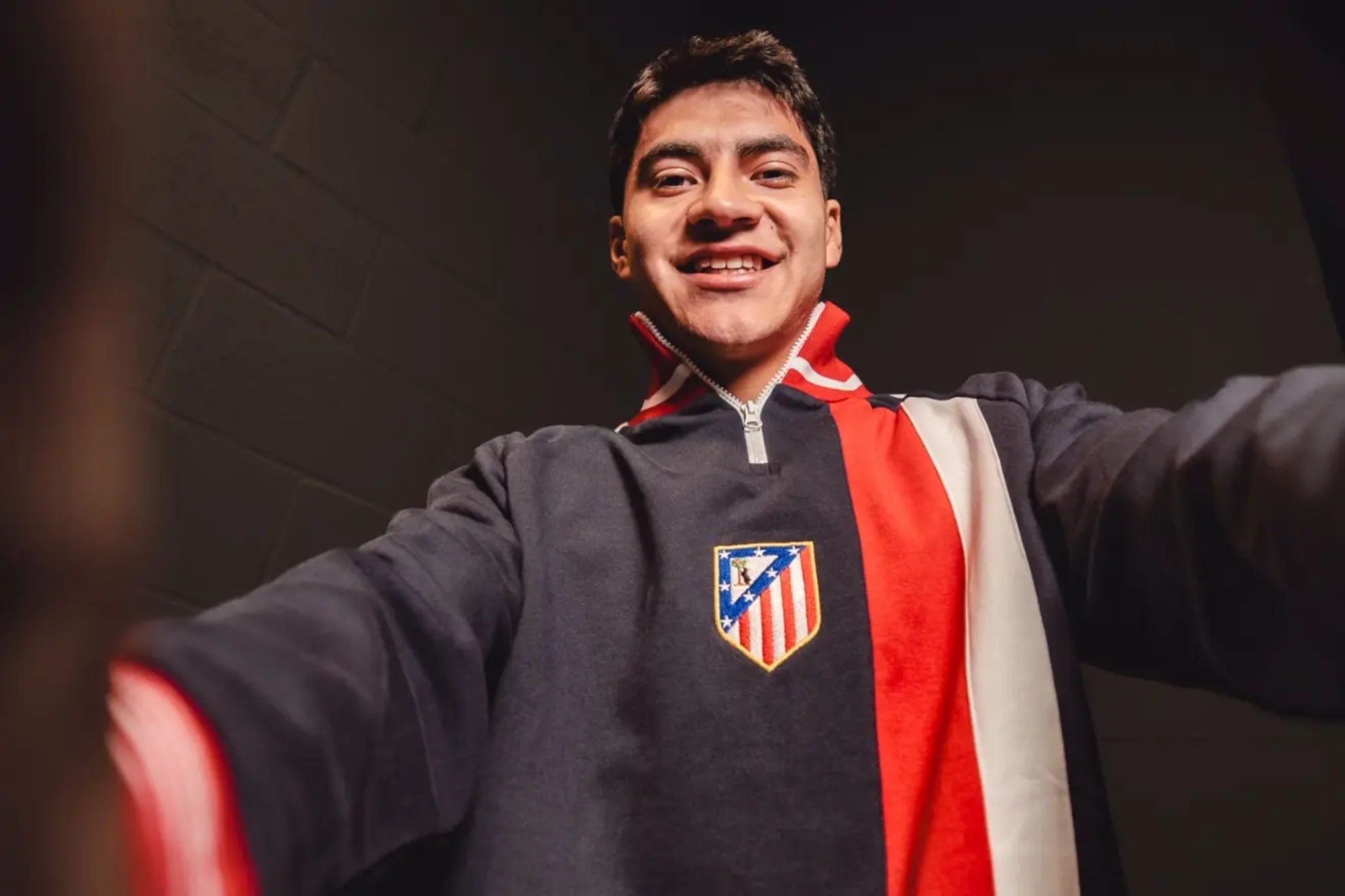 Obed Vargas ya luce la camiseta del Atl�tico