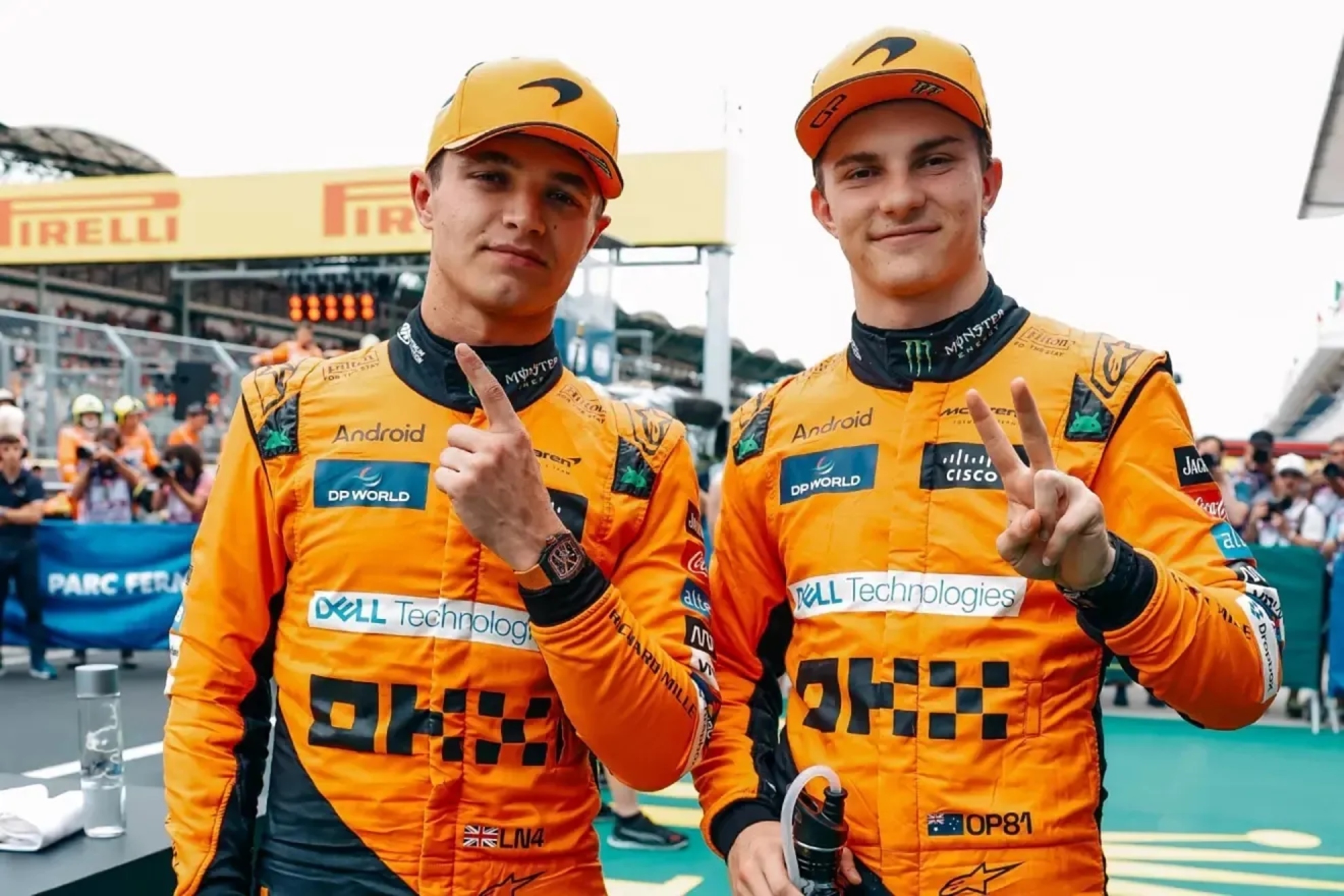 Norris y Piastri