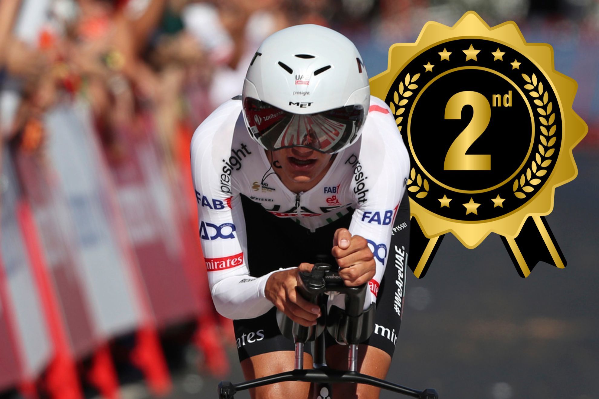 Isaac Del Toro, de M�xico, cruza la meta en la primera etapa de la Vuelta a Espa�a, La Vuelta