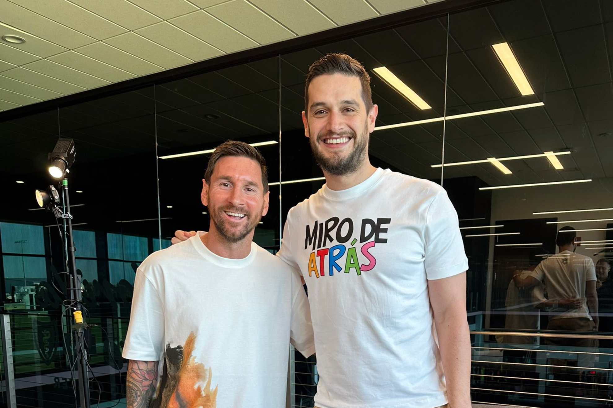 Adri�n Marcelo y Messi, juntos