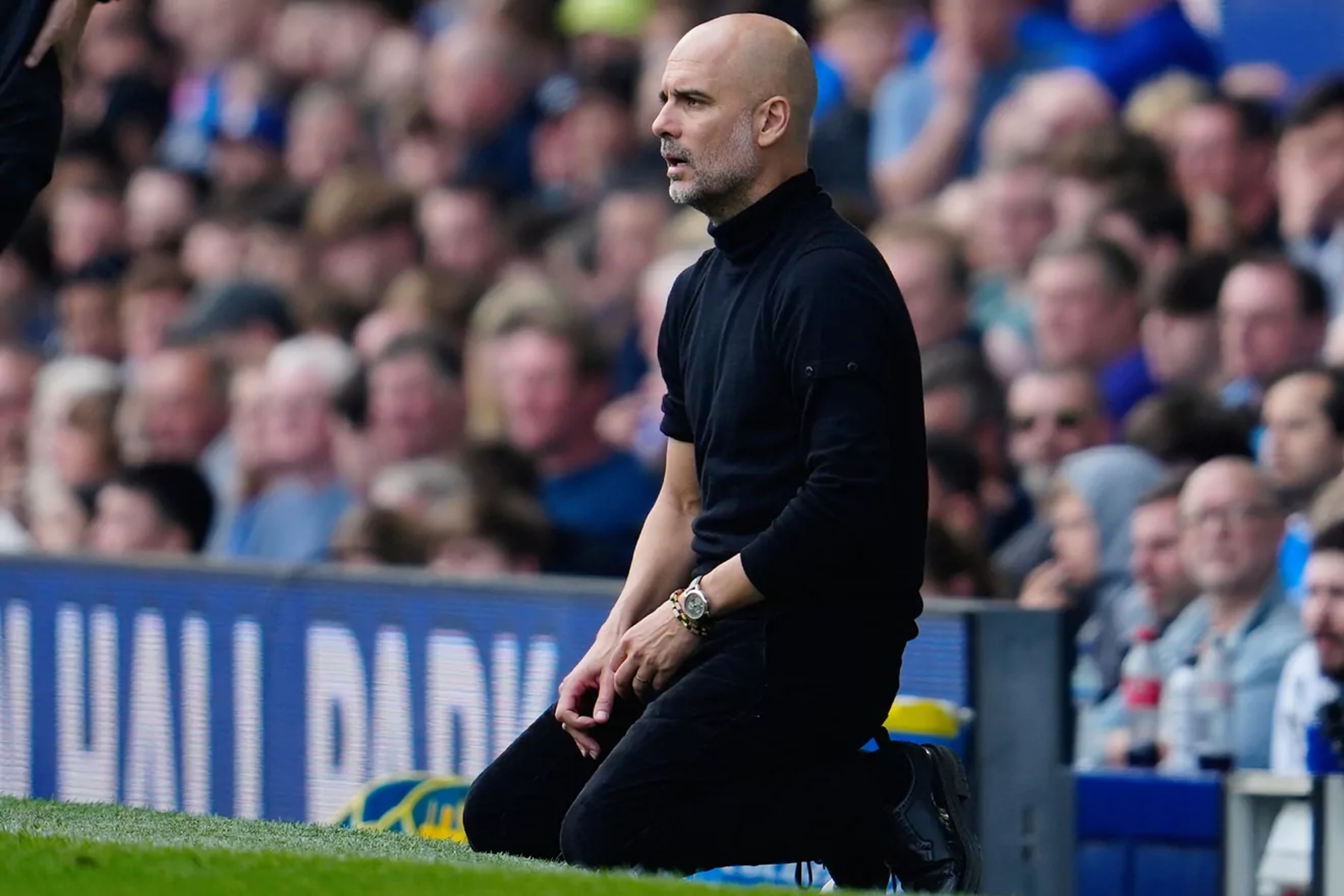 Pep Guardiola, durante un partido con el City
