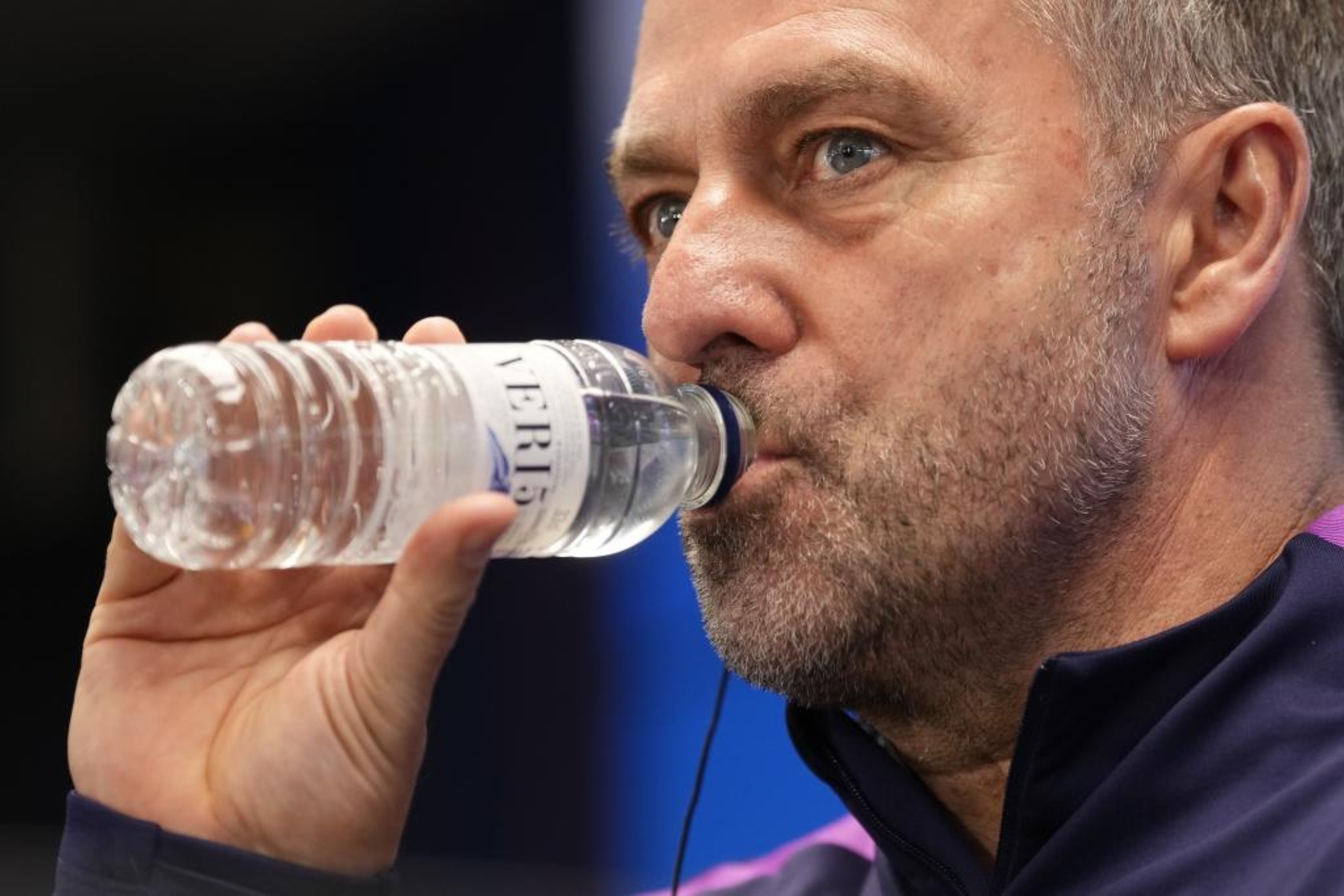 Flick, bebiendo agua.