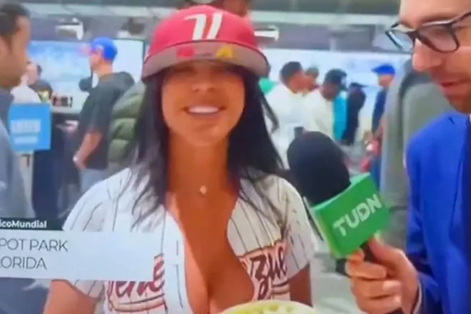 �Qui�n es Leidys Ortiz? La fan de Venezuela que se ha hecho viral en la final del Cl�sico Mundial de B�isbol