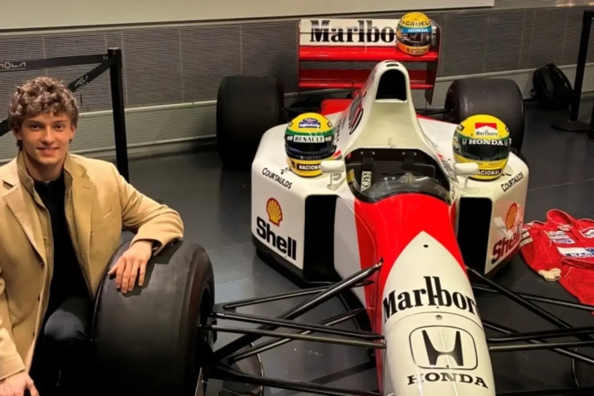 Antonelli, con un McLaren Honda de Senna