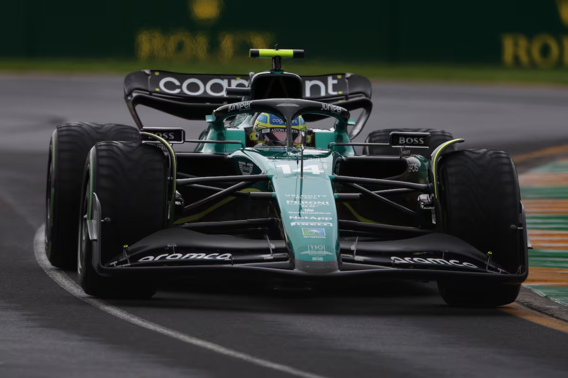 Fernando Alonso con Aston Martin