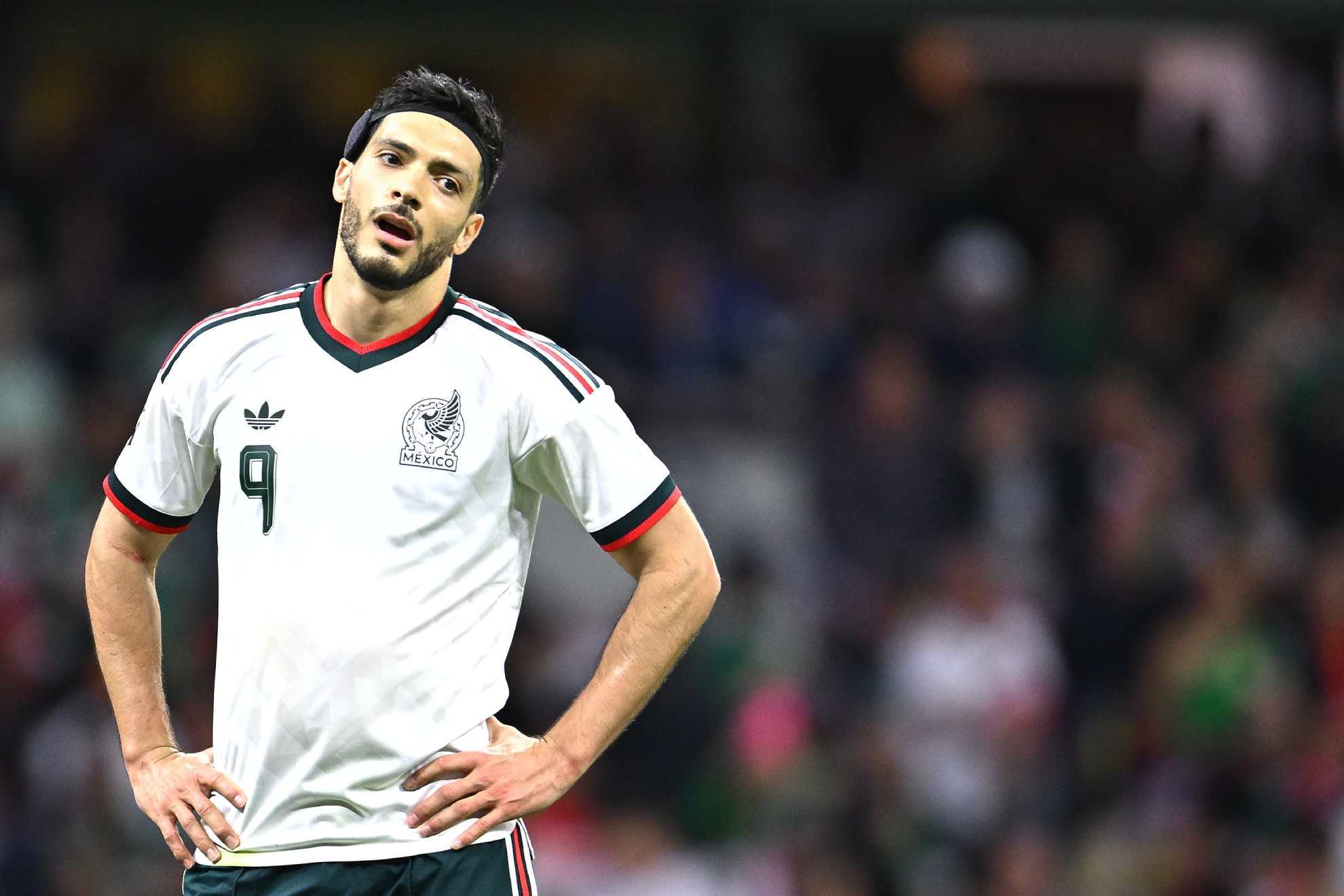 A lo mejor la pregunta no es por qu� la afici�n abuchea un M�xico - Portugal... nos falta entender mucho m�s