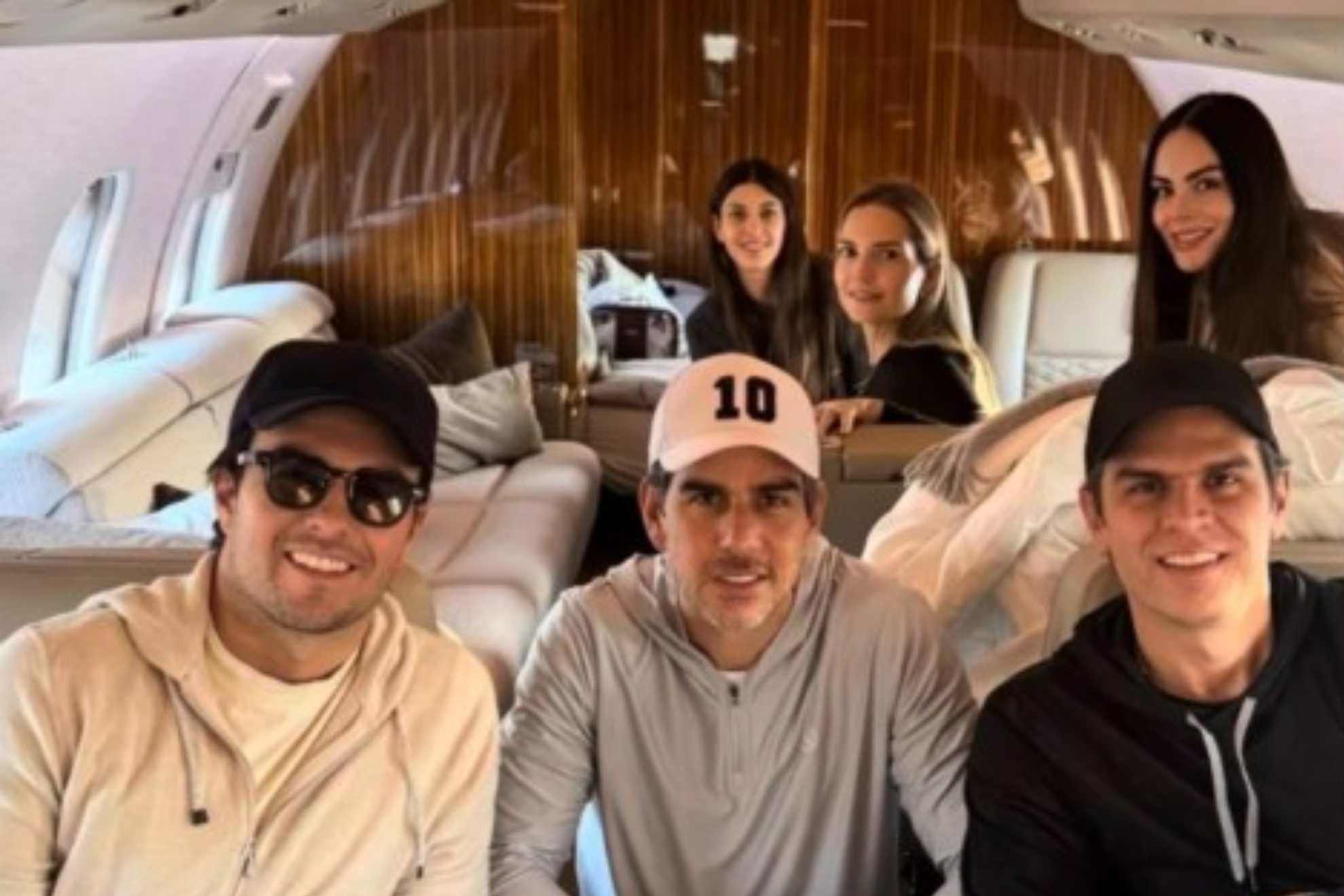 Qui�n es Juan Carlos Valladares: el diputado que falta a votaciones pero s� es compa�ero de Checo P�rez en GP de Jap�n