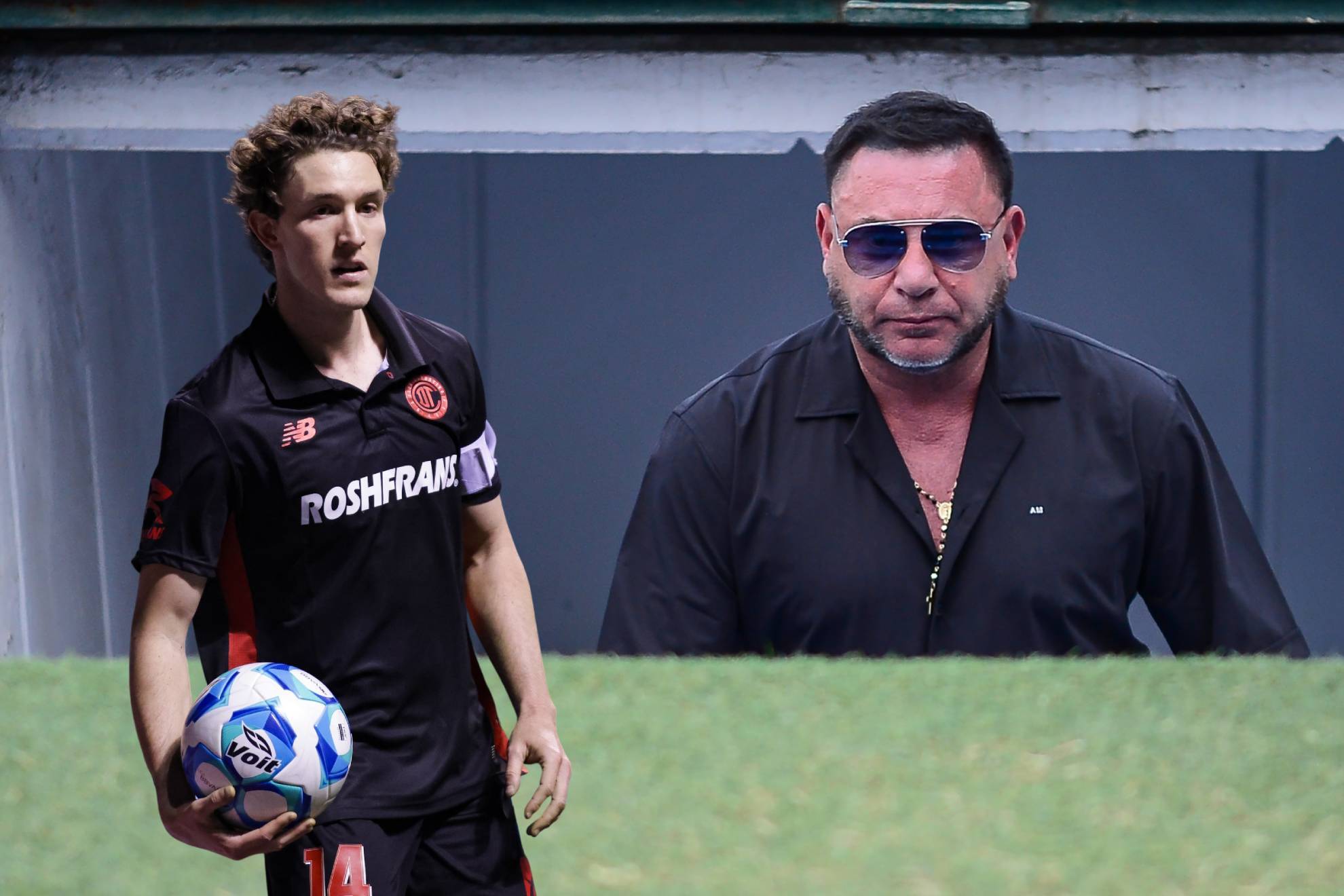 El entrenador argentino no juzga la decisi�n de Marcel Ruiz