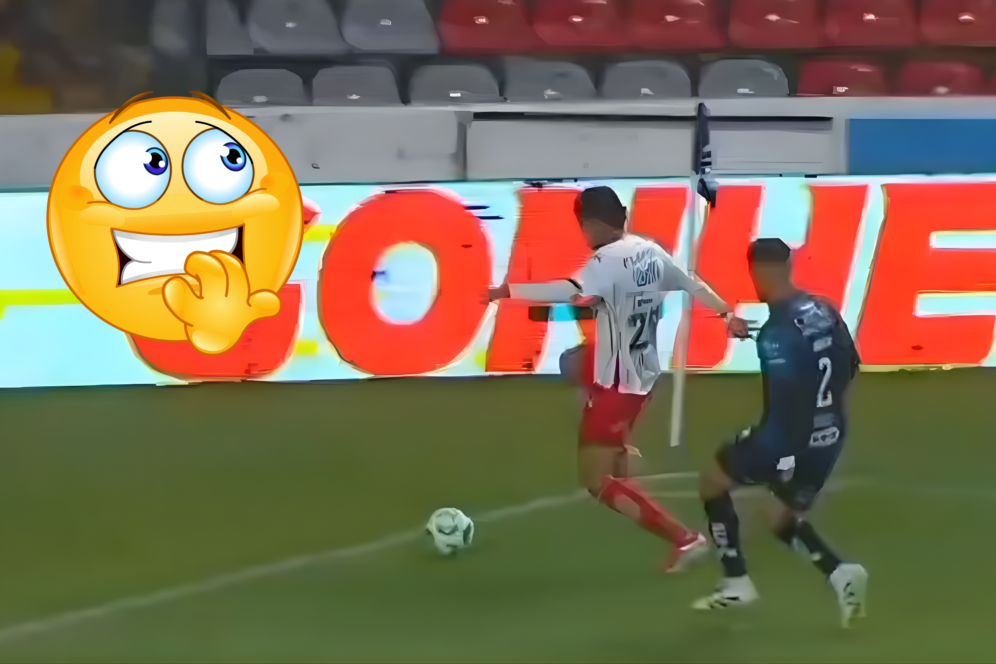 Peligro en el Quer�taro - Necaxa: Emilio Lara desaparece en la fosa del Estadio La Corregidora