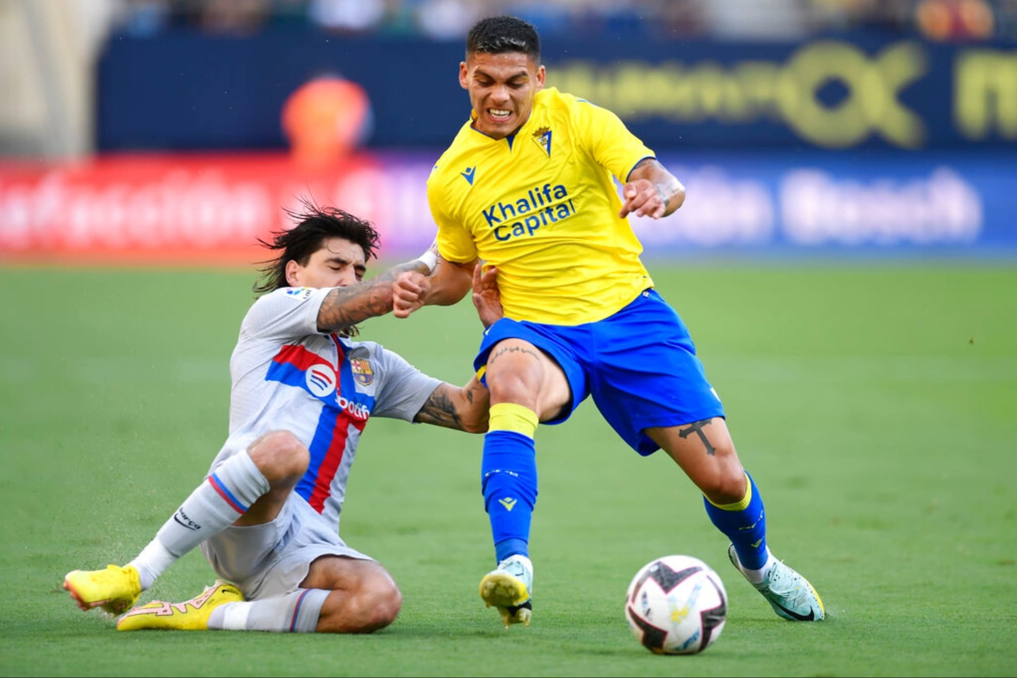 Brian Ocampo (der.) llegar�a a la Liga MX despu�s del Mundial 2026.