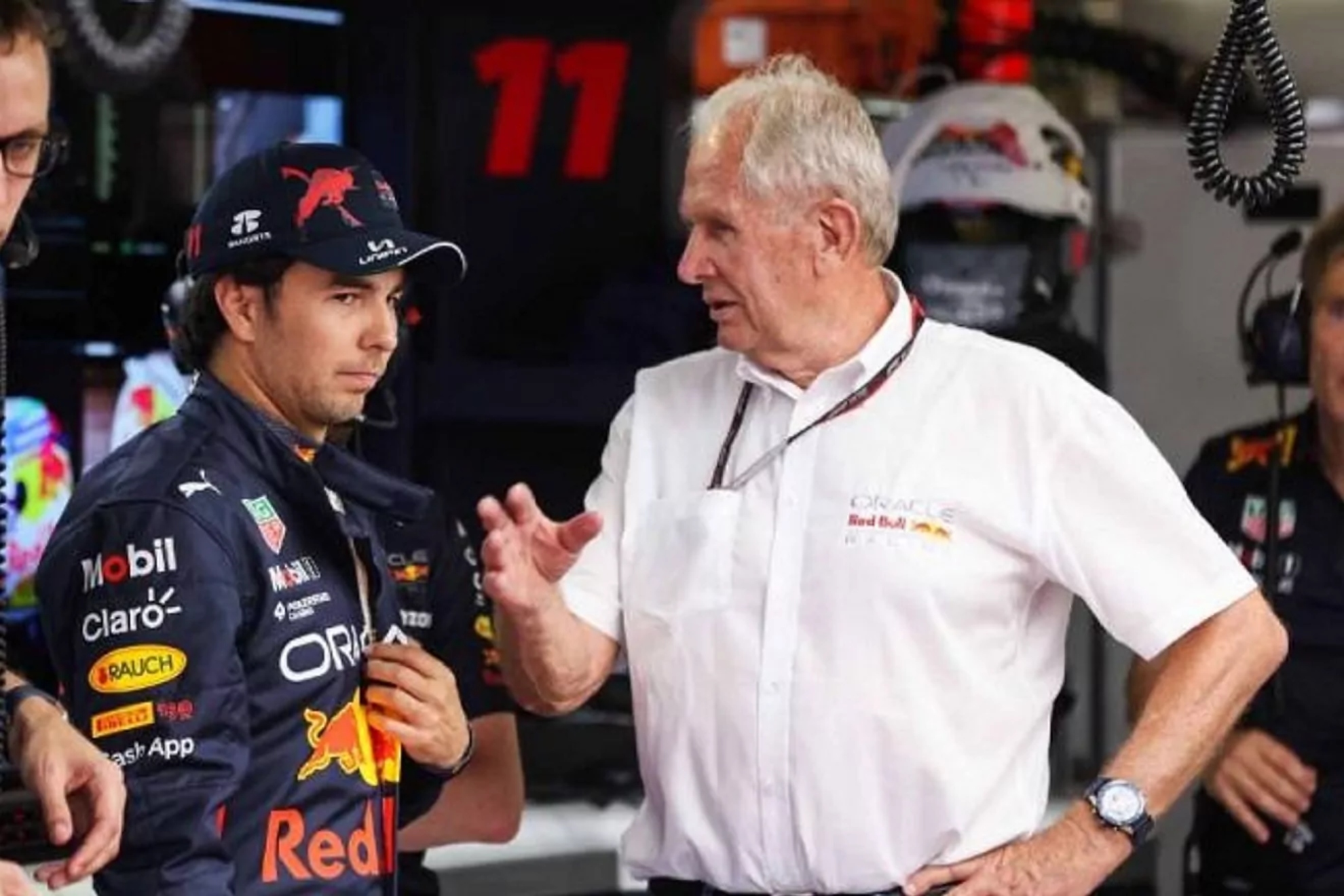 Checo y Helmut Marko, en su etapa en Red Bull