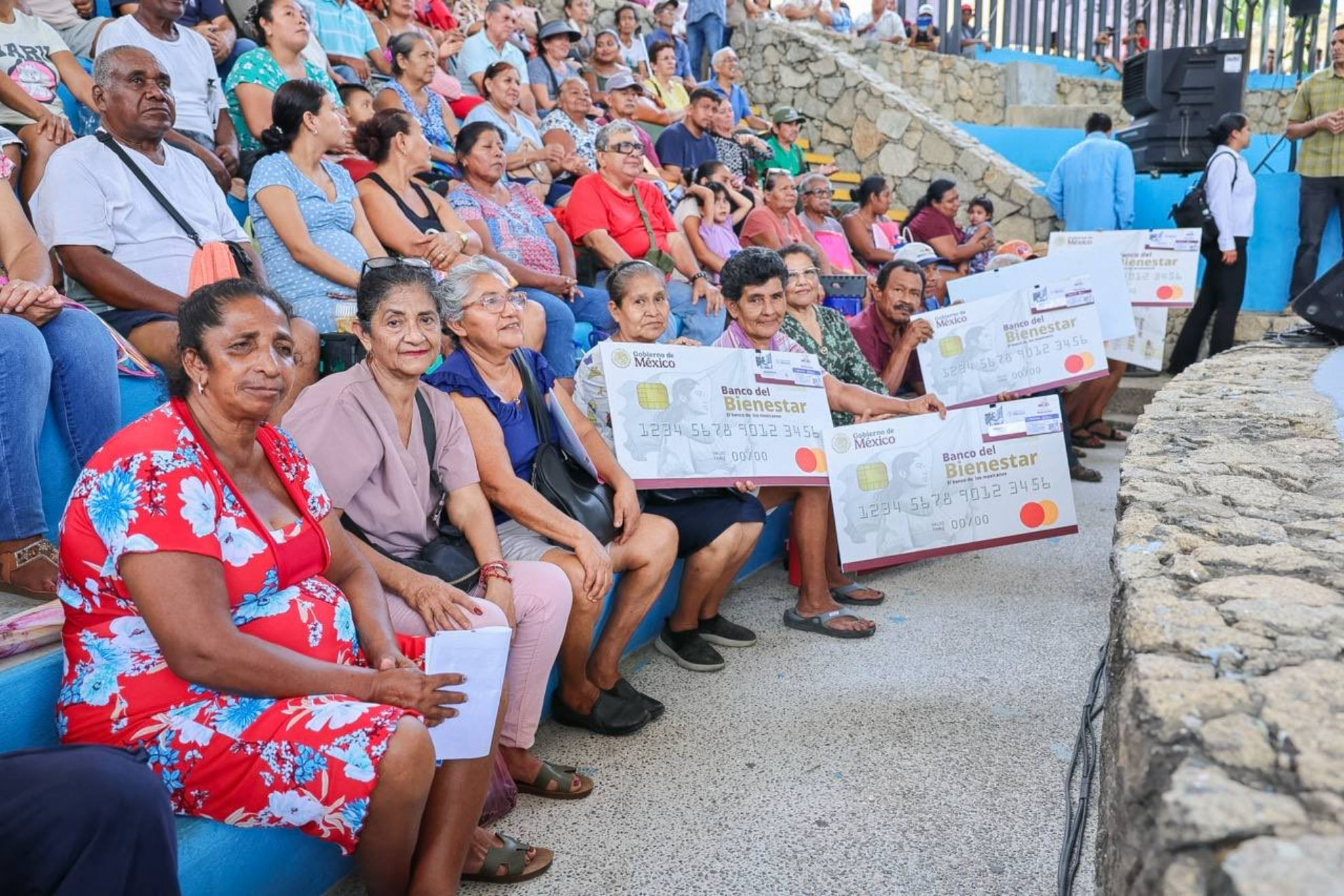 Entrega de Tarjetas de Pensi�n Adultos Bienestar: D�nde recogerla, que necesitas llevar y todo lo que debes saber