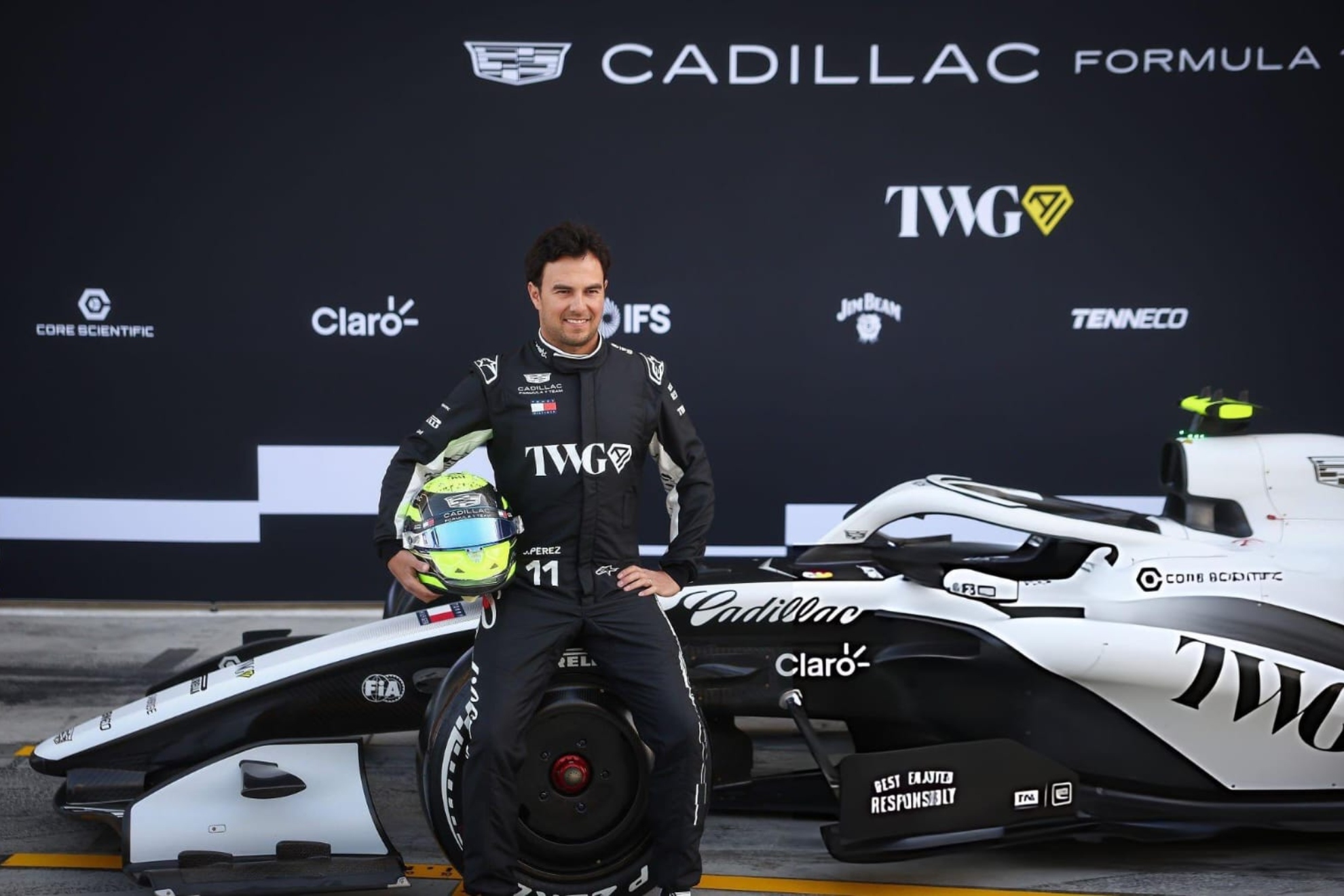 Checo, en su presentaci�n con Cadillac