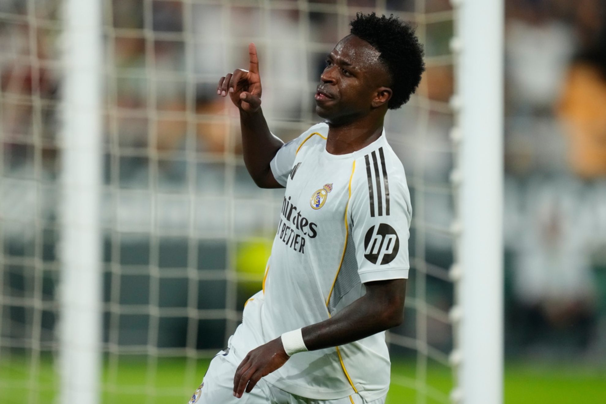 Vinicius celebra un gol con el Real Madrid.