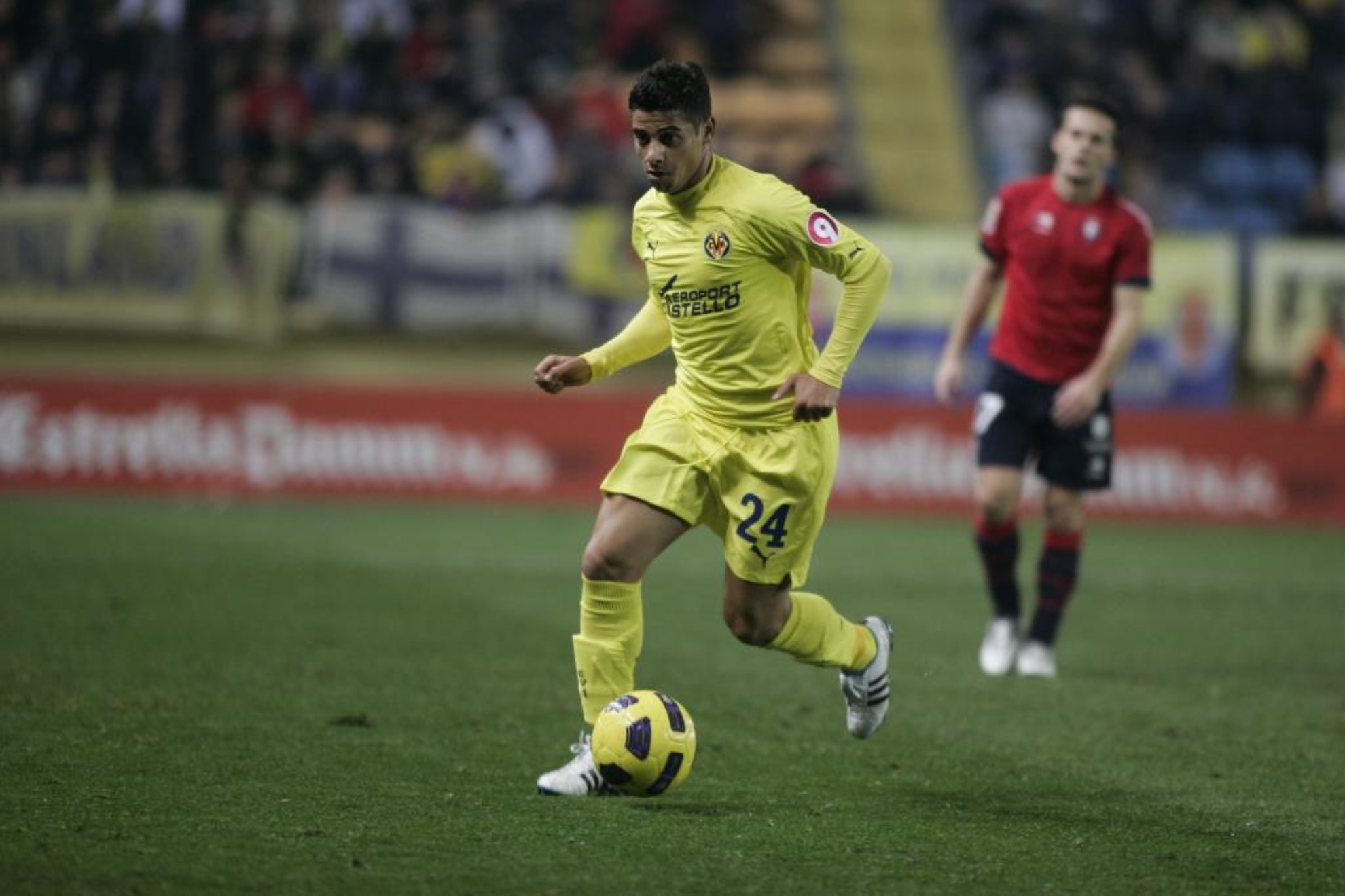Cicinho, durante su etapa en el Villarreal.