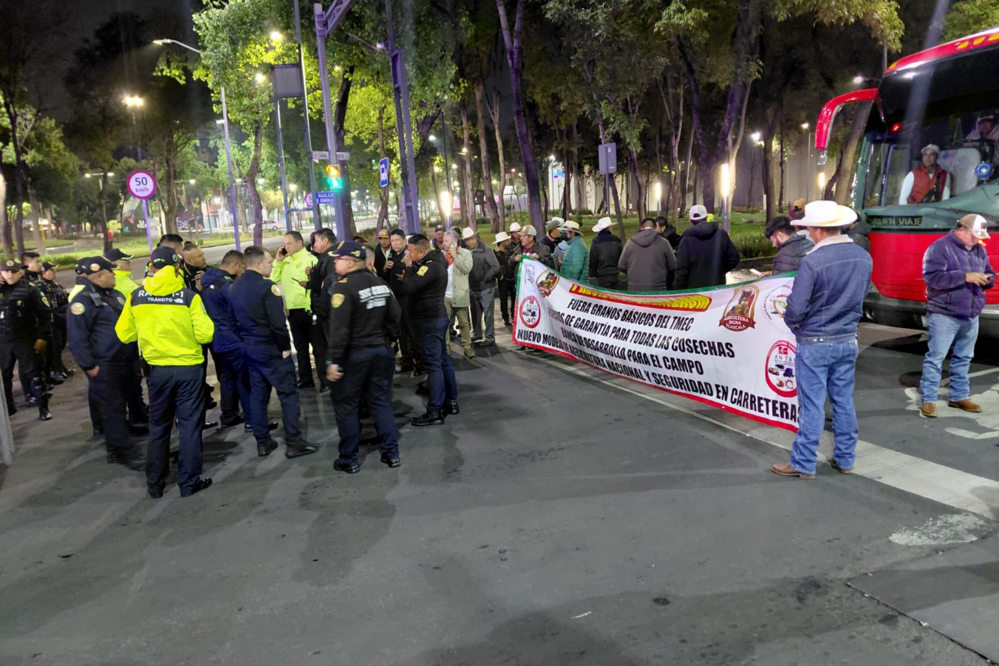 Megamarcha de Transportistas y Campesinos HOY: Bloqueos, calles y autopistas afectadas este 20 de mayo