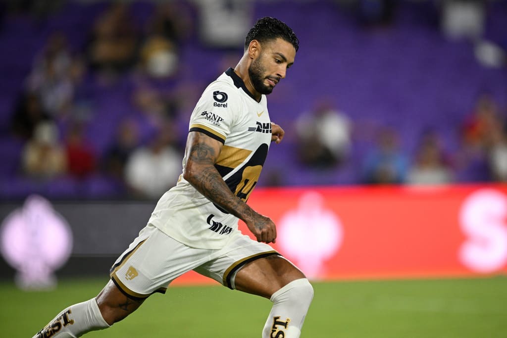 El defensa de Pumas, Nathan Silva, fue duro en sus comentarios contra La M�quina.